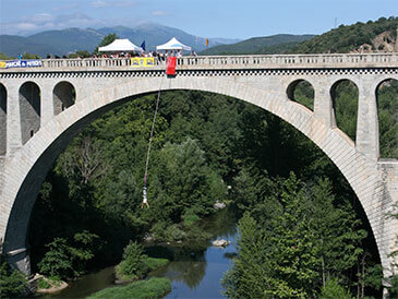 Saut à l'élastique